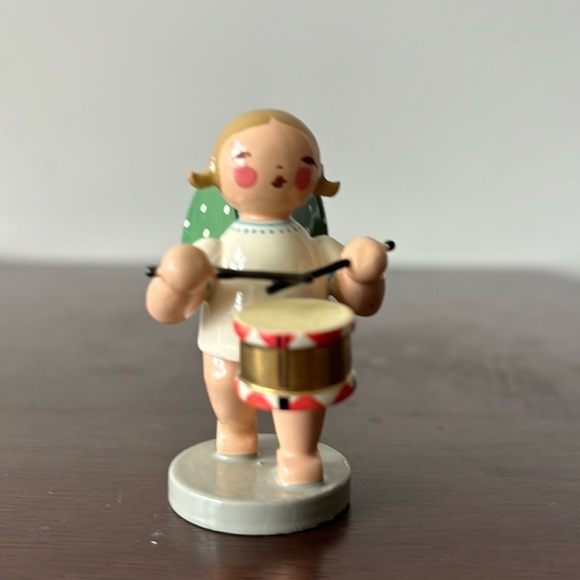 Wendt and Kuhn Erzebirge Engel wooden hand painted angel vintage East Getmany - Picture 1 of 5